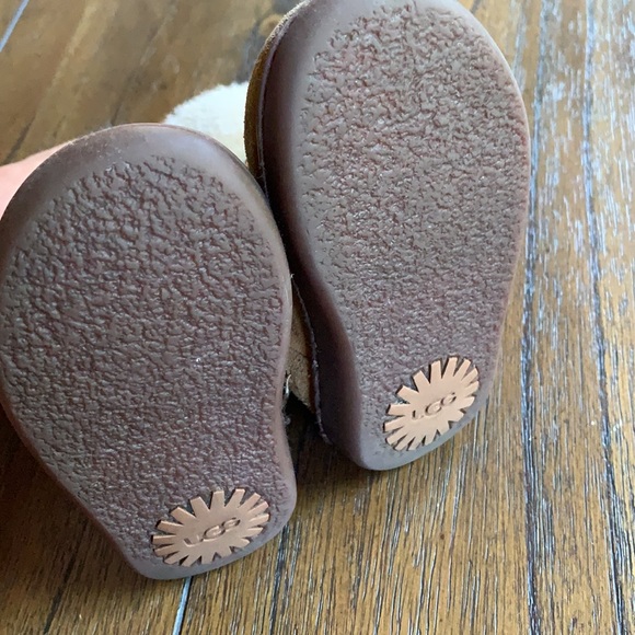 UGG Jorie Boots - Picture 5 of 9